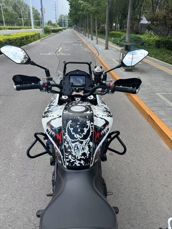 二手贝纳利金鹏 TRK502