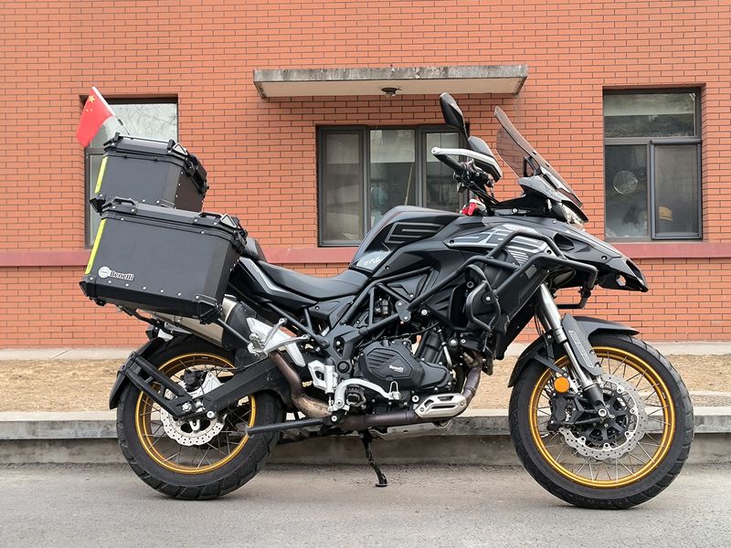 二手贝纳利TRK552