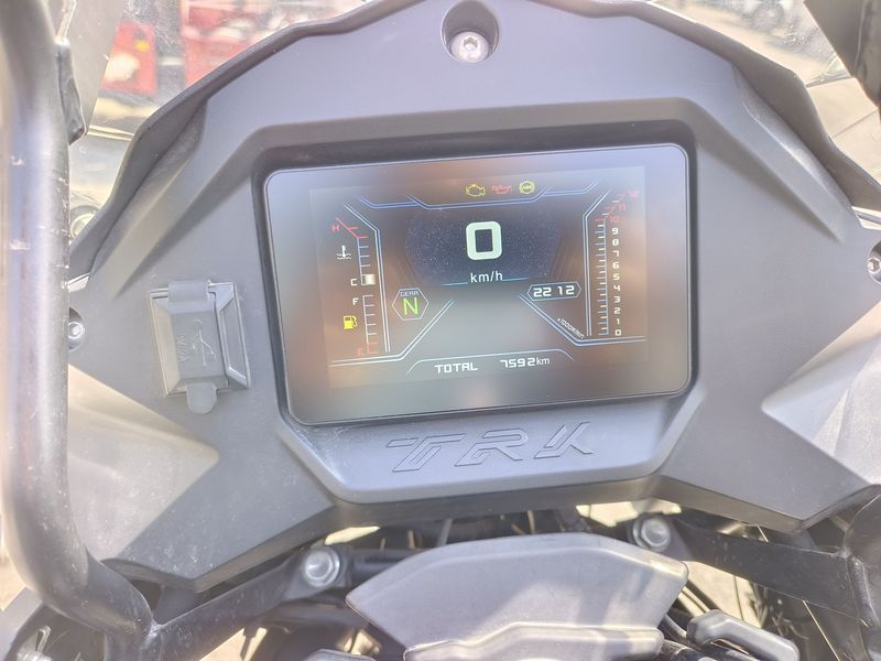 二手贝纳利金鹏 TRK502