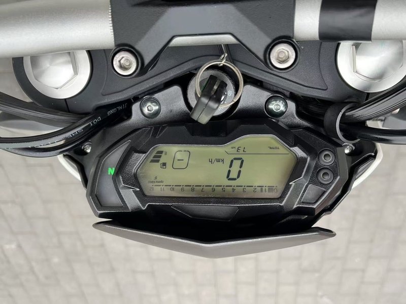 二手贝纳利红宝龙 TNT150i