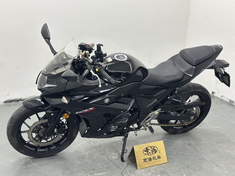 二手豪爵铃木GSX250R