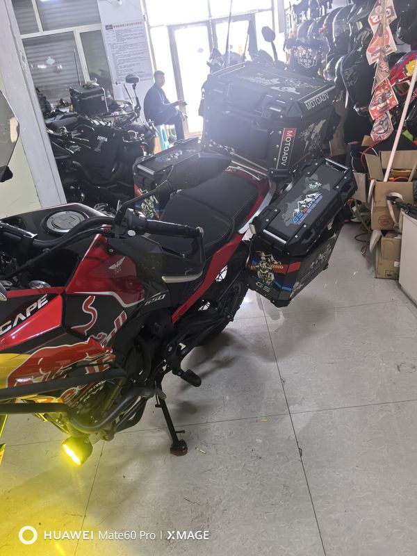 二手摩托莫里尼X-Cape 650