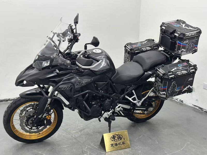 二手贝纳利金鹏 TRK502