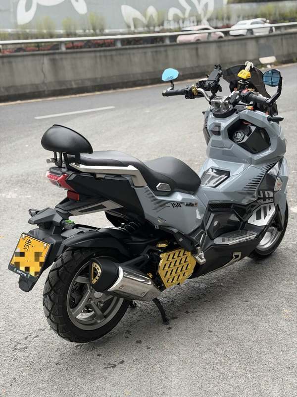 二手三阳哈士奇 Husky ADV150