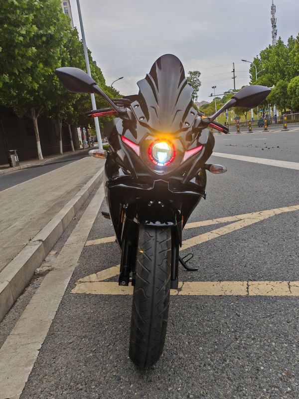 二手豪爵铃木GSX250R