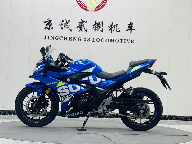 二手豪爵铃木GSX250R