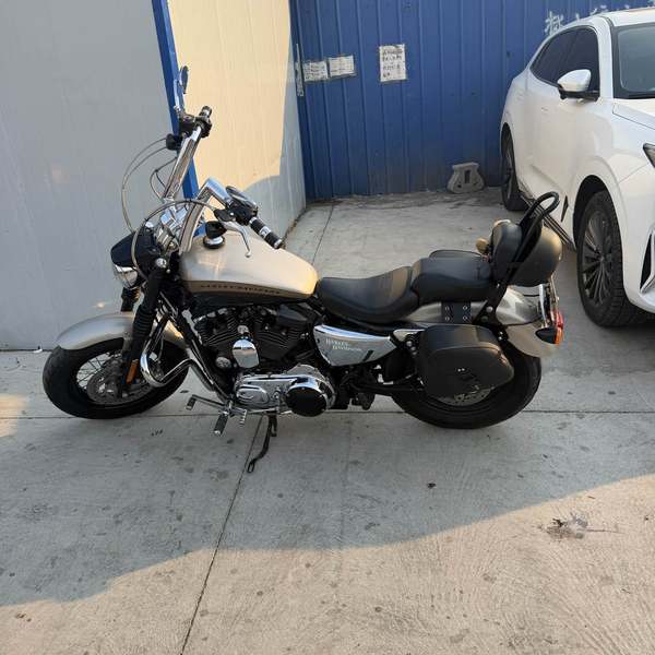 二手哈雷戴维森1200 Custom