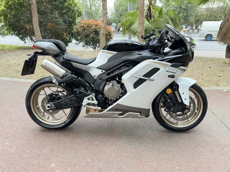 二手春风500SR VOOM