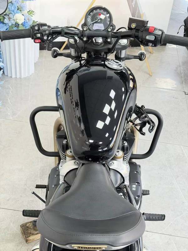 二手凯旋Bonneville Bobber