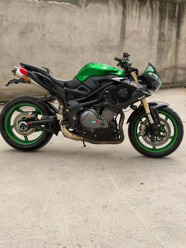 二手贝纳利TNT899