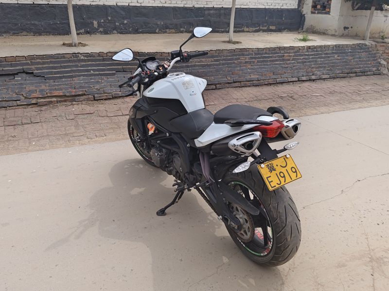 二手贝纳利TNT600i