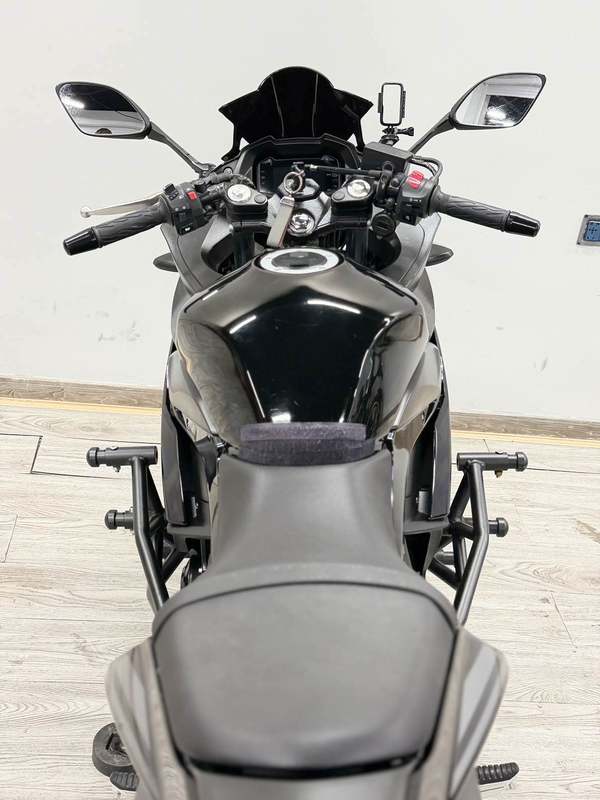 二手豪爵铃木GSX250R