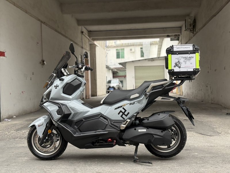 二手三阳哈士奇 Husky ADV150