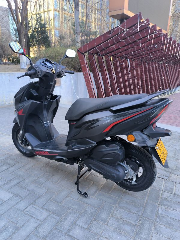 二手新大洲本田裂行 RX125Fi