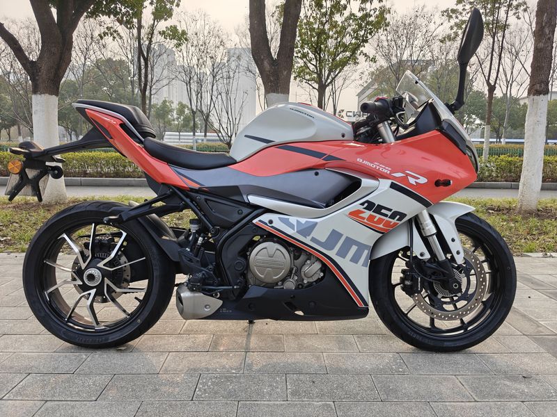 二手QJMOTOR赛250