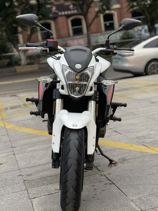 二手贝纳利TNT600i