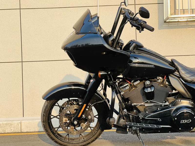 二手哈雷戴维森公路滑翔 Road Glide