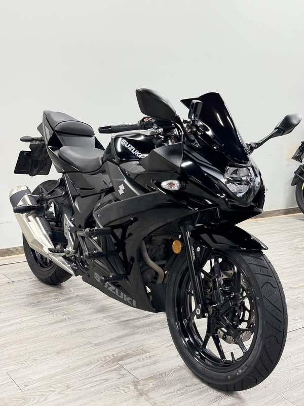 二手豪爵铃木GSX250R