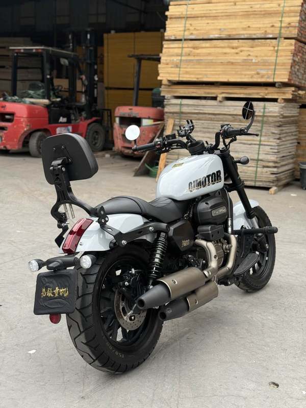 二手QJMOTOR闪300