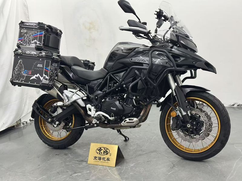 二手贝纳利金鹏 TRK502