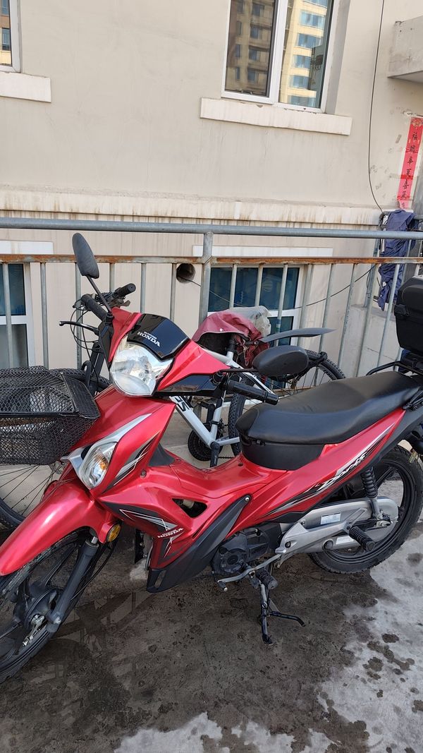 二手五羊本田凯影125