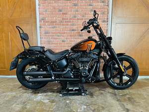 二手哈雷戴维森街霸 Street Bob