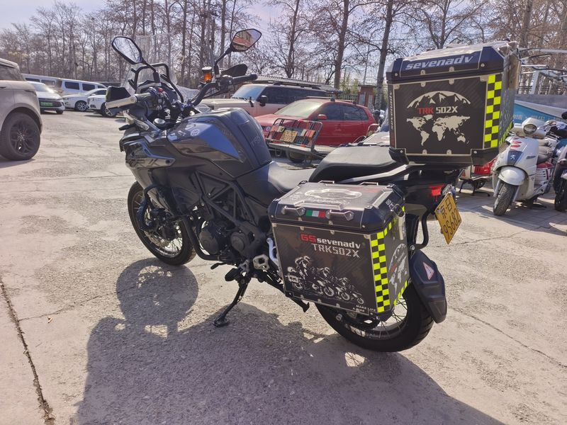二手贝纳利金鹏 TRK502