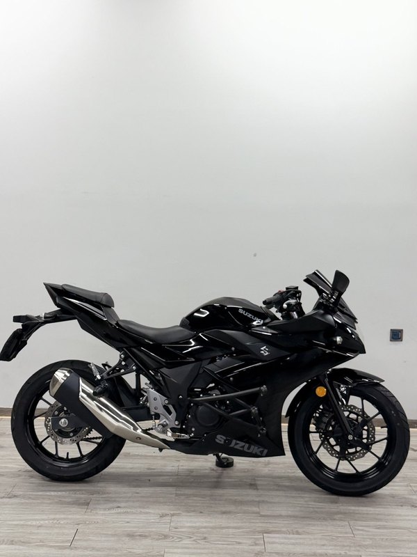 二手豪爵铃木GSX250R