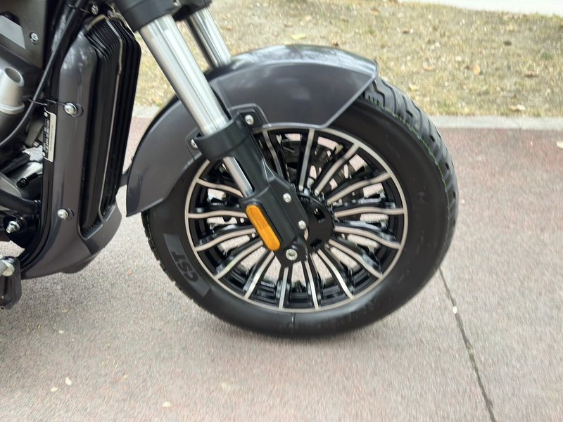 二手奔达Rock300 灰石