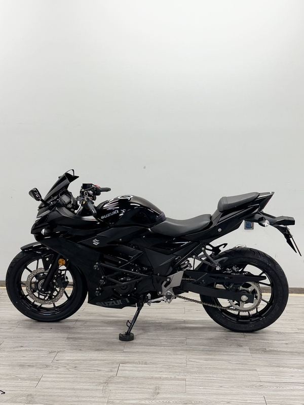 二手豪爵铃木GSX250R