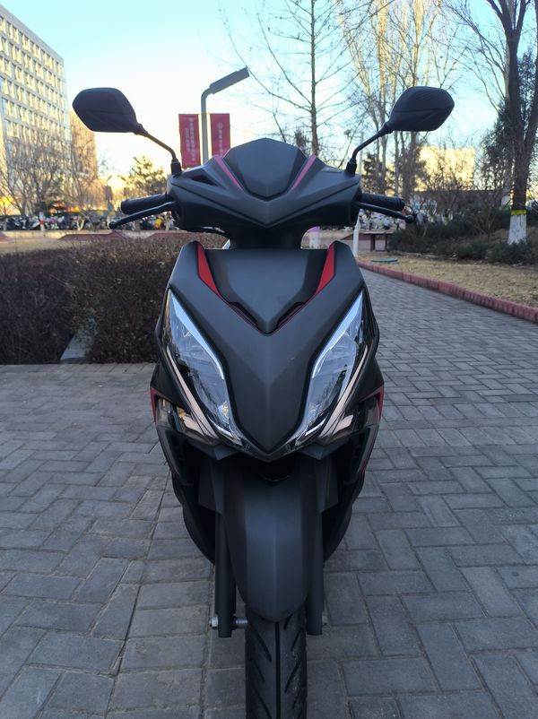 二手新大洲本田裂行 RX125Fi