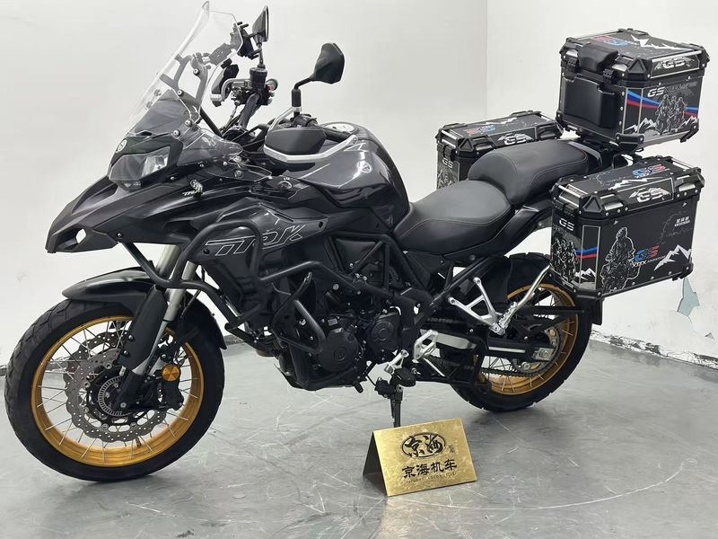 二手贝纳利金鹏 TRK502