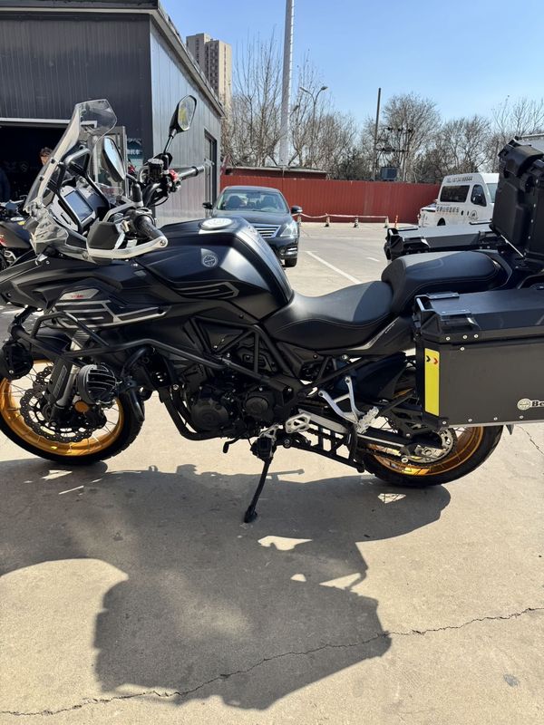 二手贝纳利TRK552