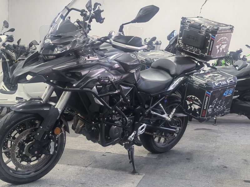 二手贝纳利金鹏 TRK502