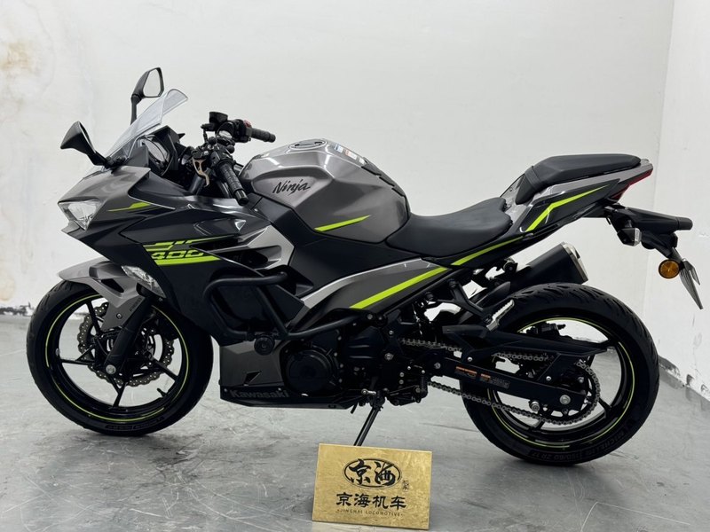 二手川崎Ninja 400