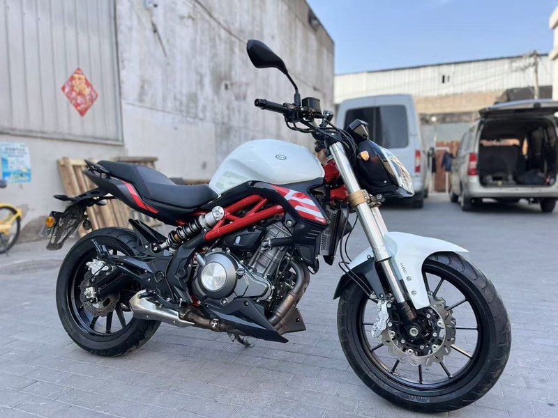 二手贝纳利蓝宝龙 BN302S