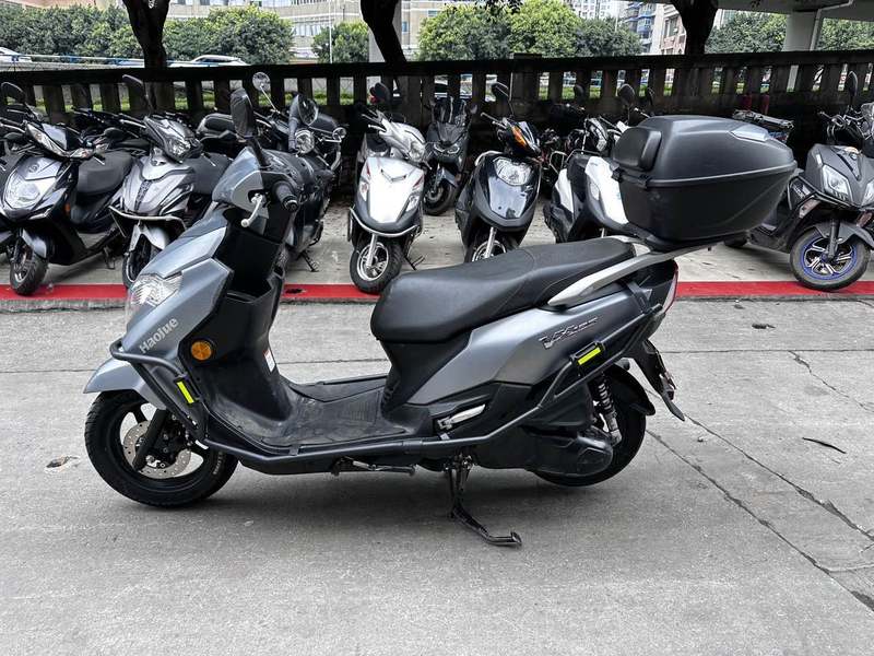 二手豪爵虎鲨VX125