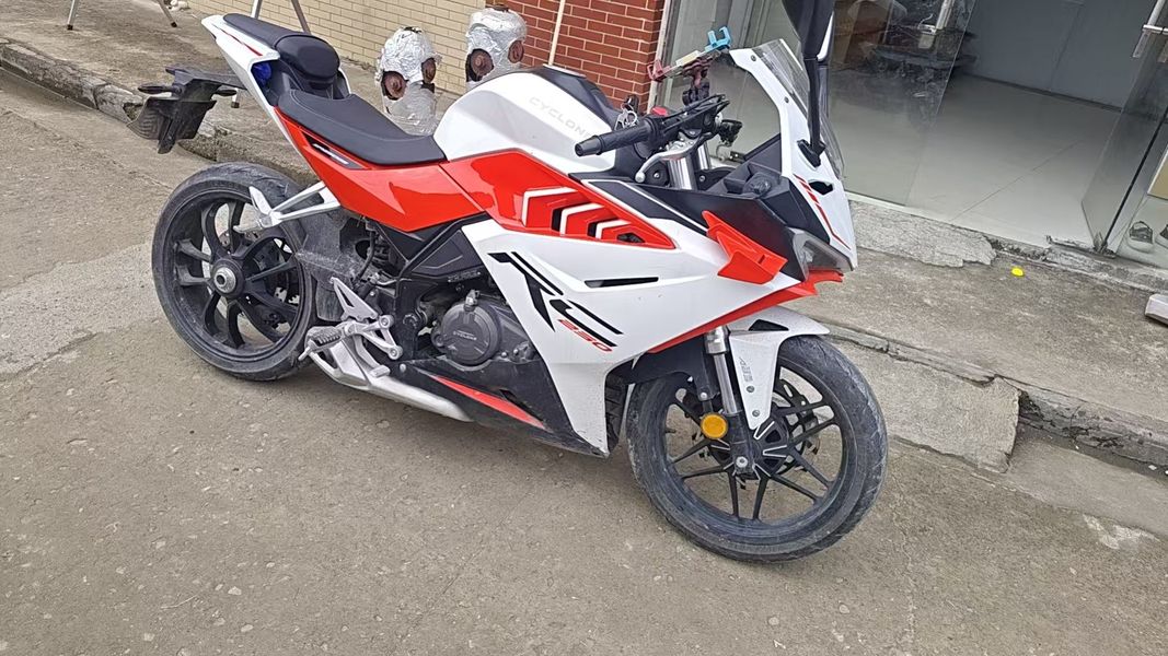 二手赛科龙RC250