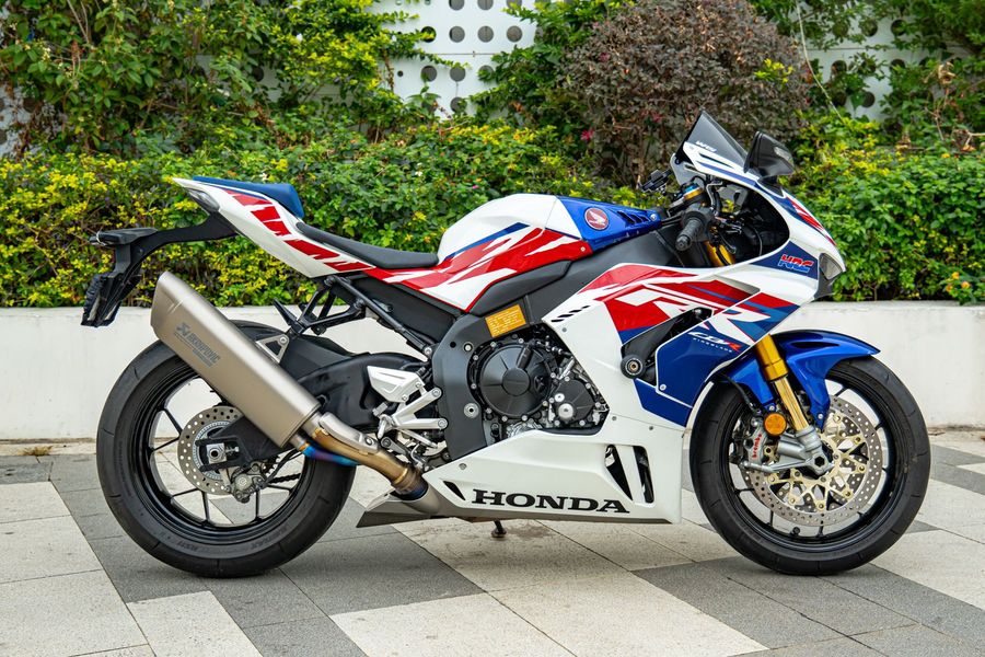 二手本田CBR 1000 RR-R