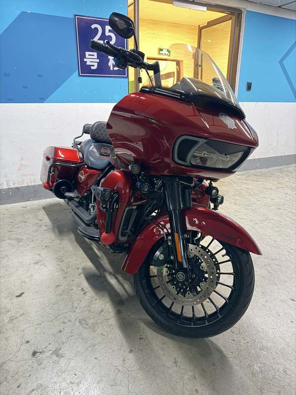 二手哈雷戴维森公路滑翔 Road Glide