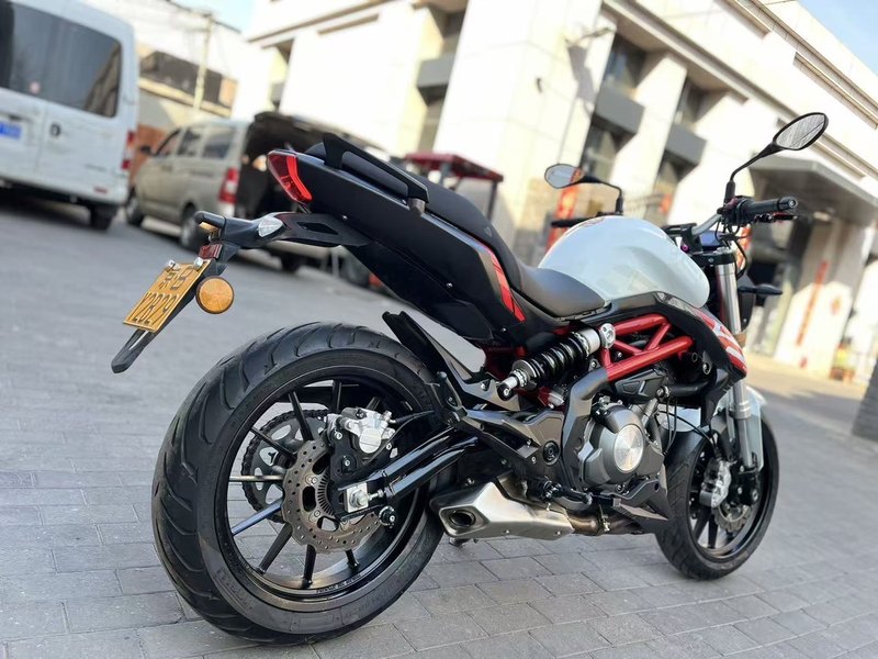 二手贝纳利蓝宝龙 BN302S