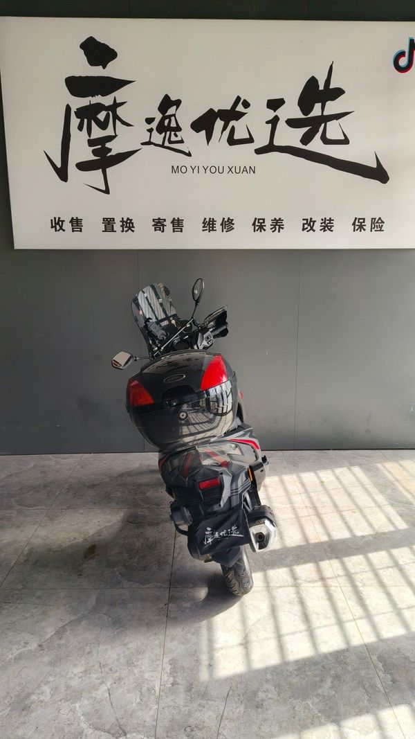 二手新大洲本田裂行 RX125Fi