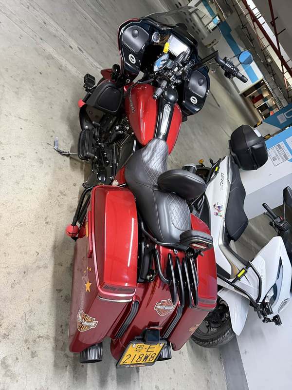 二手哈雷戴维森公路滑翔 Road Glide