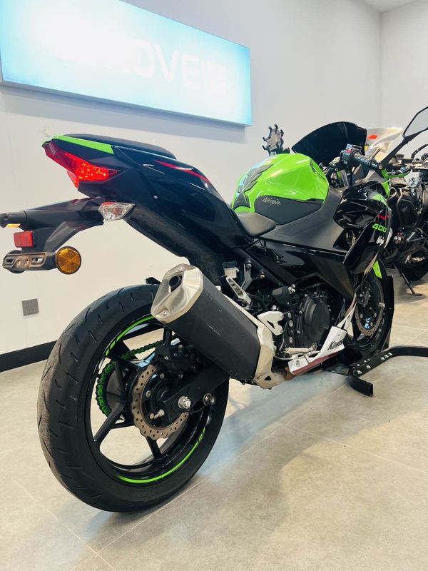 二手川崎Ninja 400