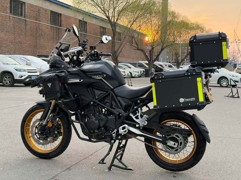 二手贝纳利TRK552