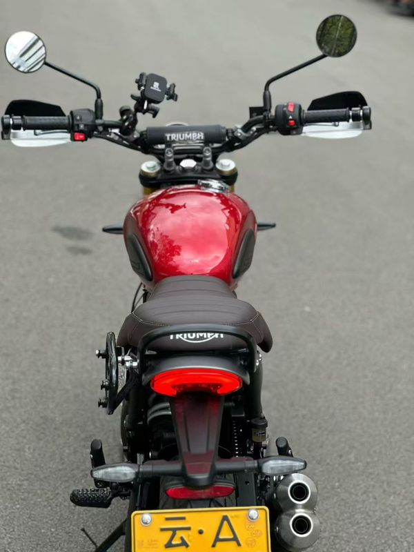 二手凯旋Scrambler 400 X