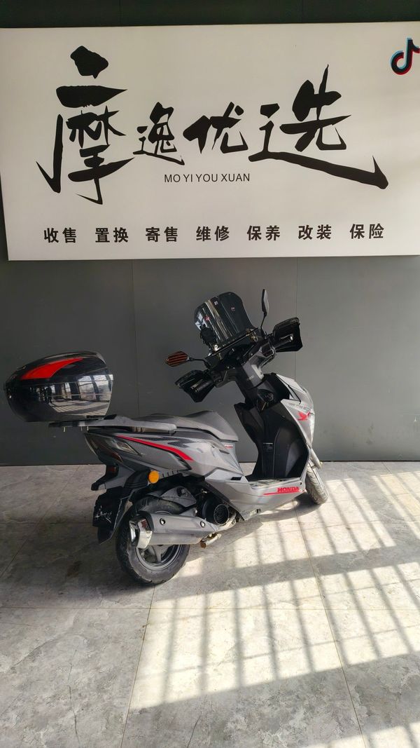 二手新大洲本田裂行 RX125Fi