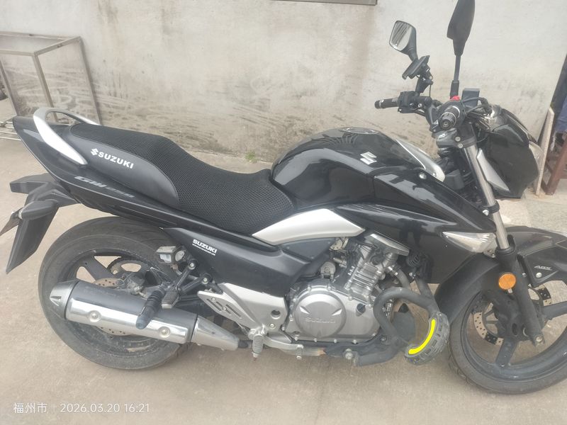 二手豪爵铃木骊驰 GW250