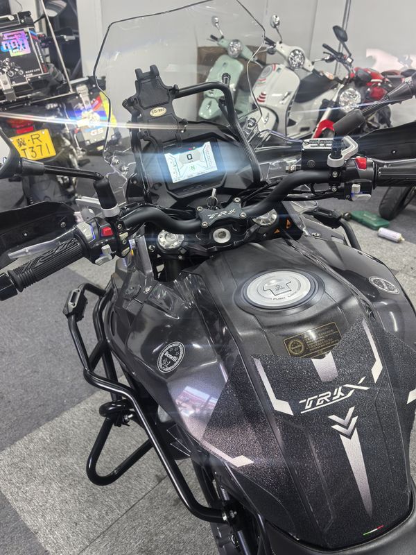 二手贝纳利金鹏 TRK502