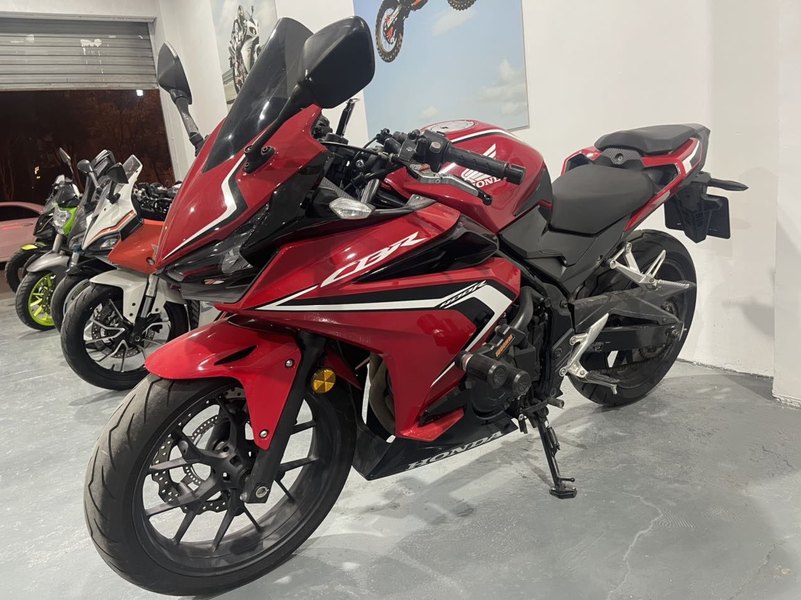 二手本田CBR400R